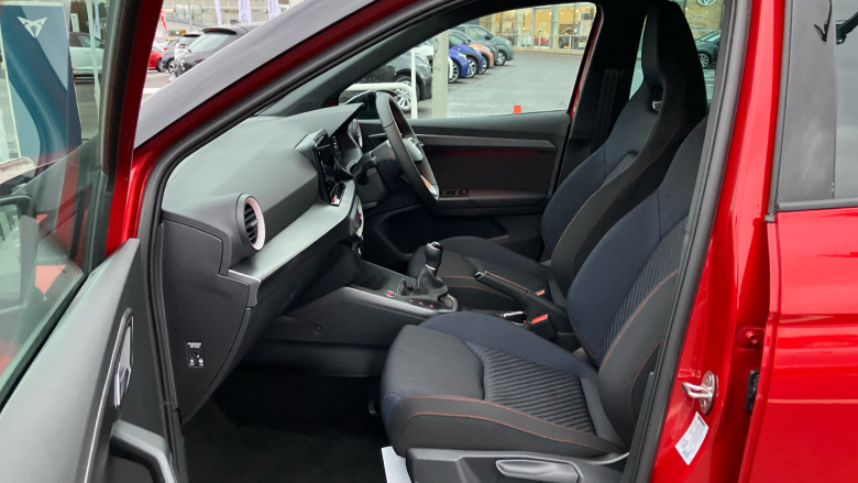 SEAT Arona 1.0 TSI 115 FR Black Edition 5dr Petrol Hatchback